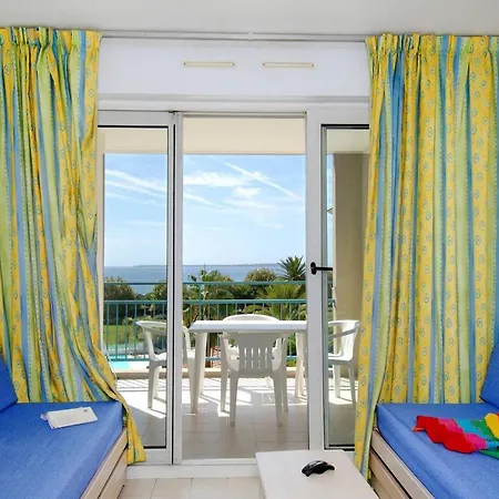 Apartment Juan Les Pins 2p4 Open Pins Bleus *