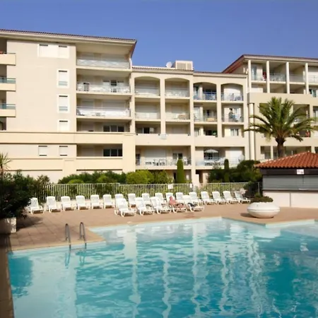 Juan Les Pins 2p4 Open Pins Bleus Apartment